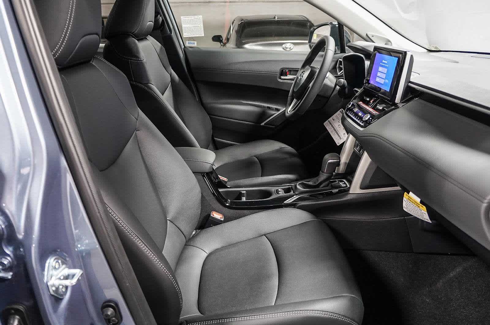 2025 Toyota Corolla Cross XLE