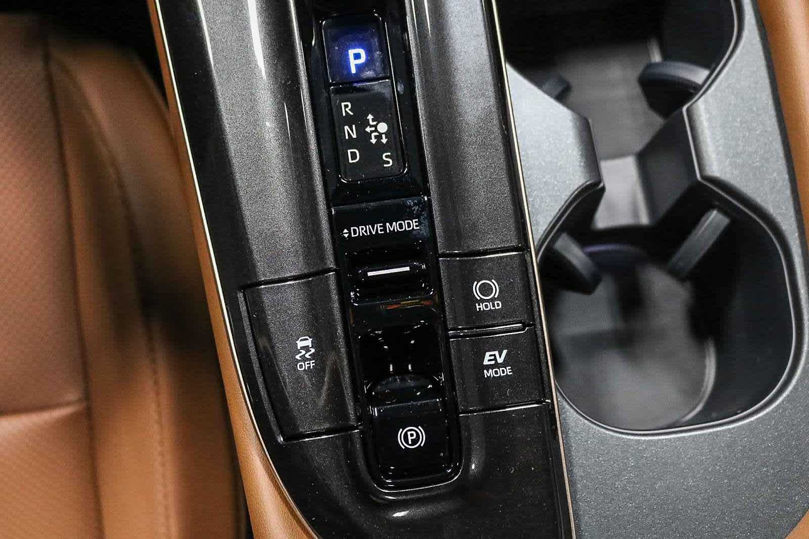 2025 Toyota Crown Signia Limited