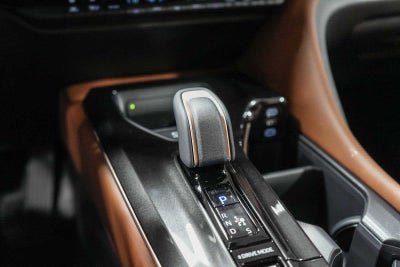 2025 Toyota Crown Signia Limited