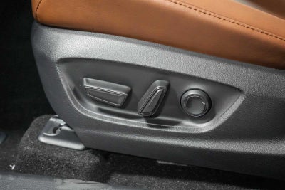 2025 Toyota Crown Signia Limited