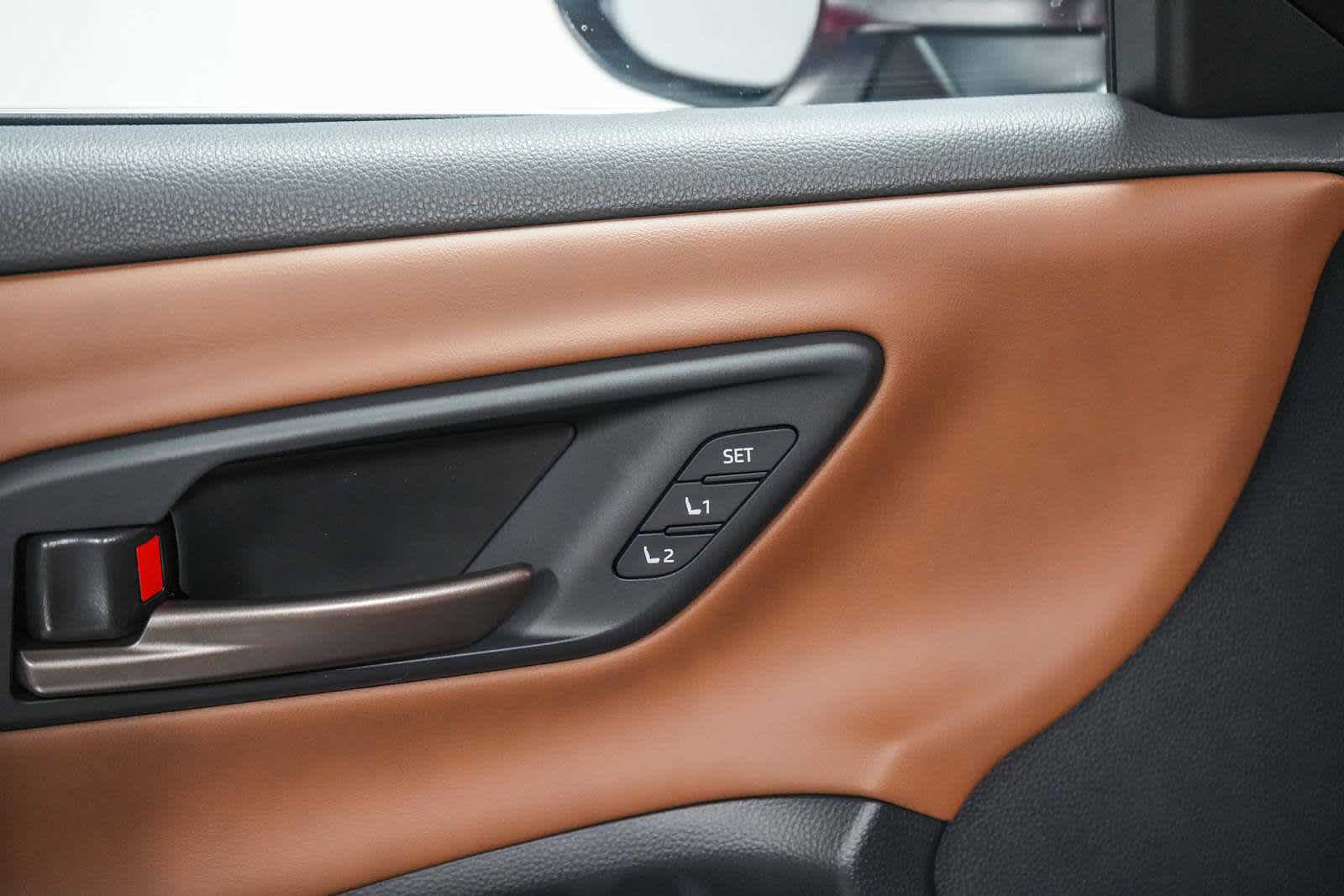 2025 Toyota Crown Signia Limited