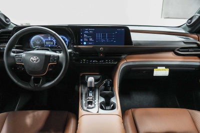 2025 Toyota Crown Signia Limited