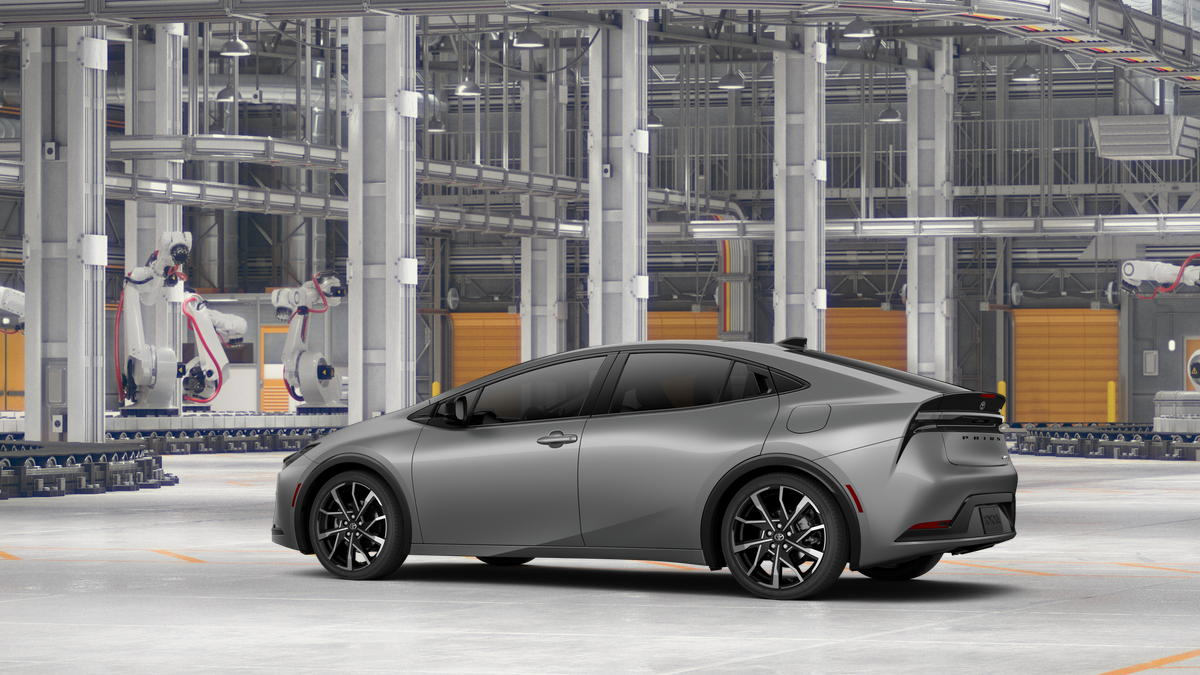 2027 Toyota Prius Plug-In Hybrid XSE Premium