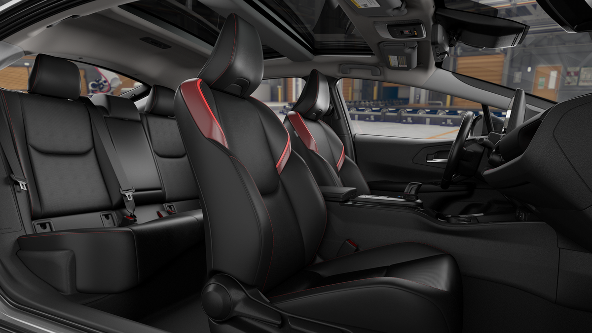 2027 Toyota Prius Plug-In Hybrid XSE Premium