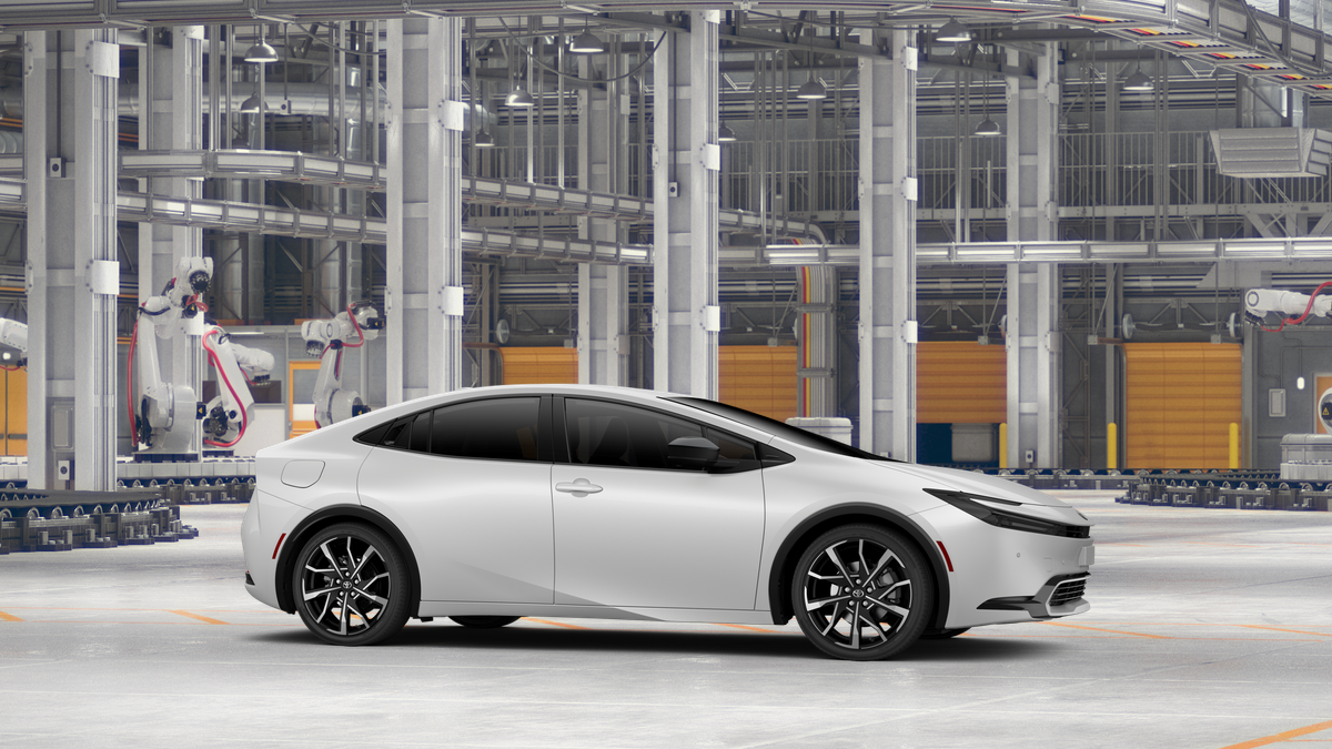 2027 Toyota Prius Plug-In Hybrid XSE