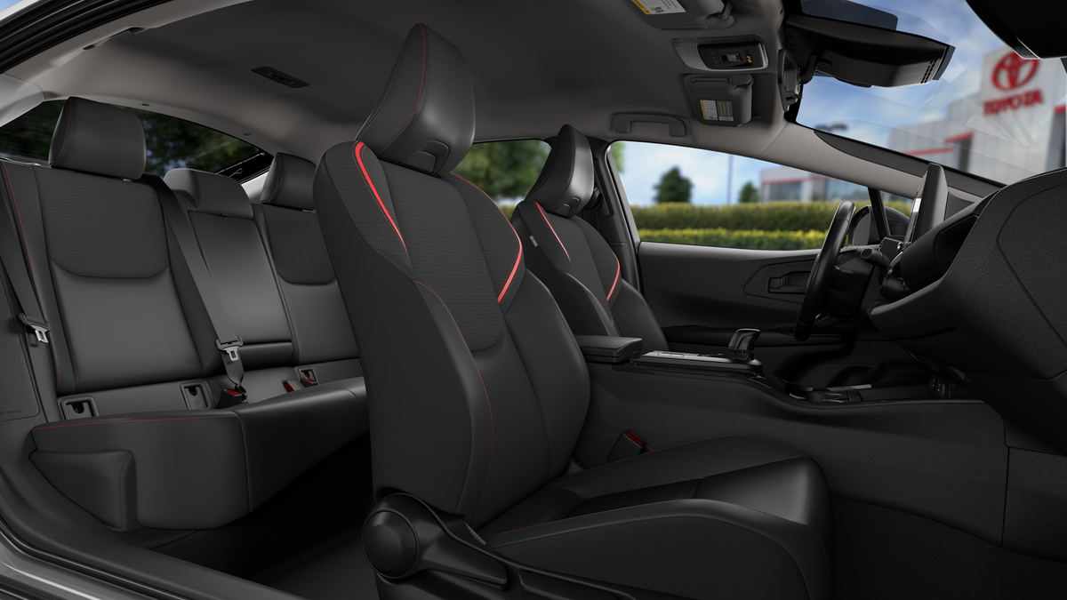 2026 Toyota Prius Plug-In Hybrid SE