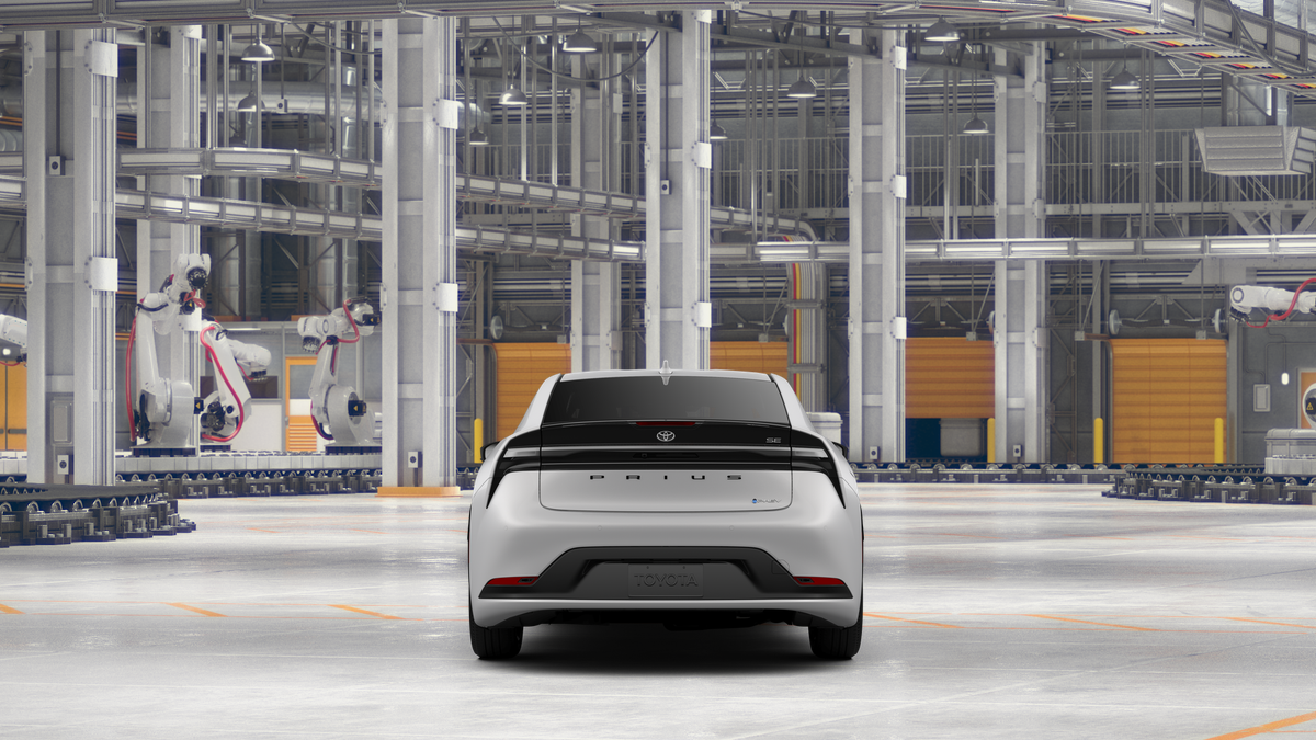 2027 Toyota Prius Plug-In Hybrid SE