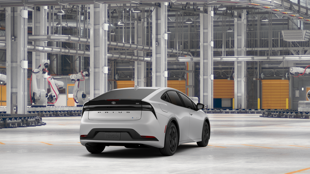 2027 Toyota Prius Plug-In Hybrid SE