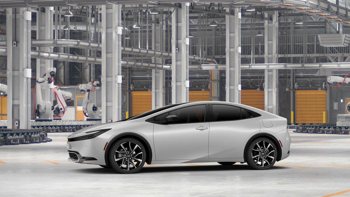 2027 Toyota Prius Plug-In Hybrid XSE Premium
