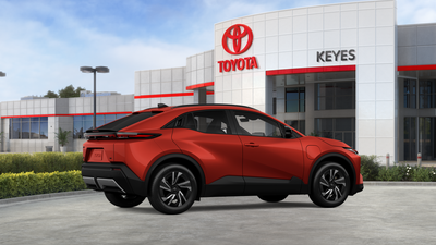 2027 Toyota C-HR SE