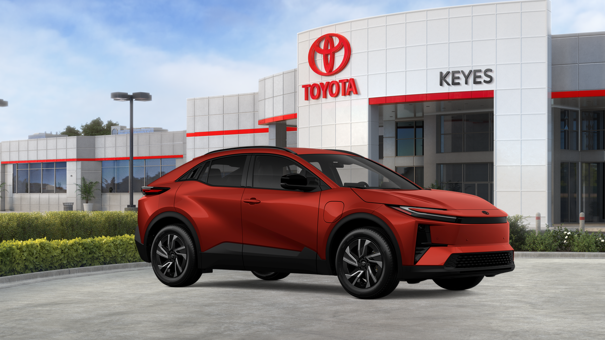 2027 Toyota C-HR SE