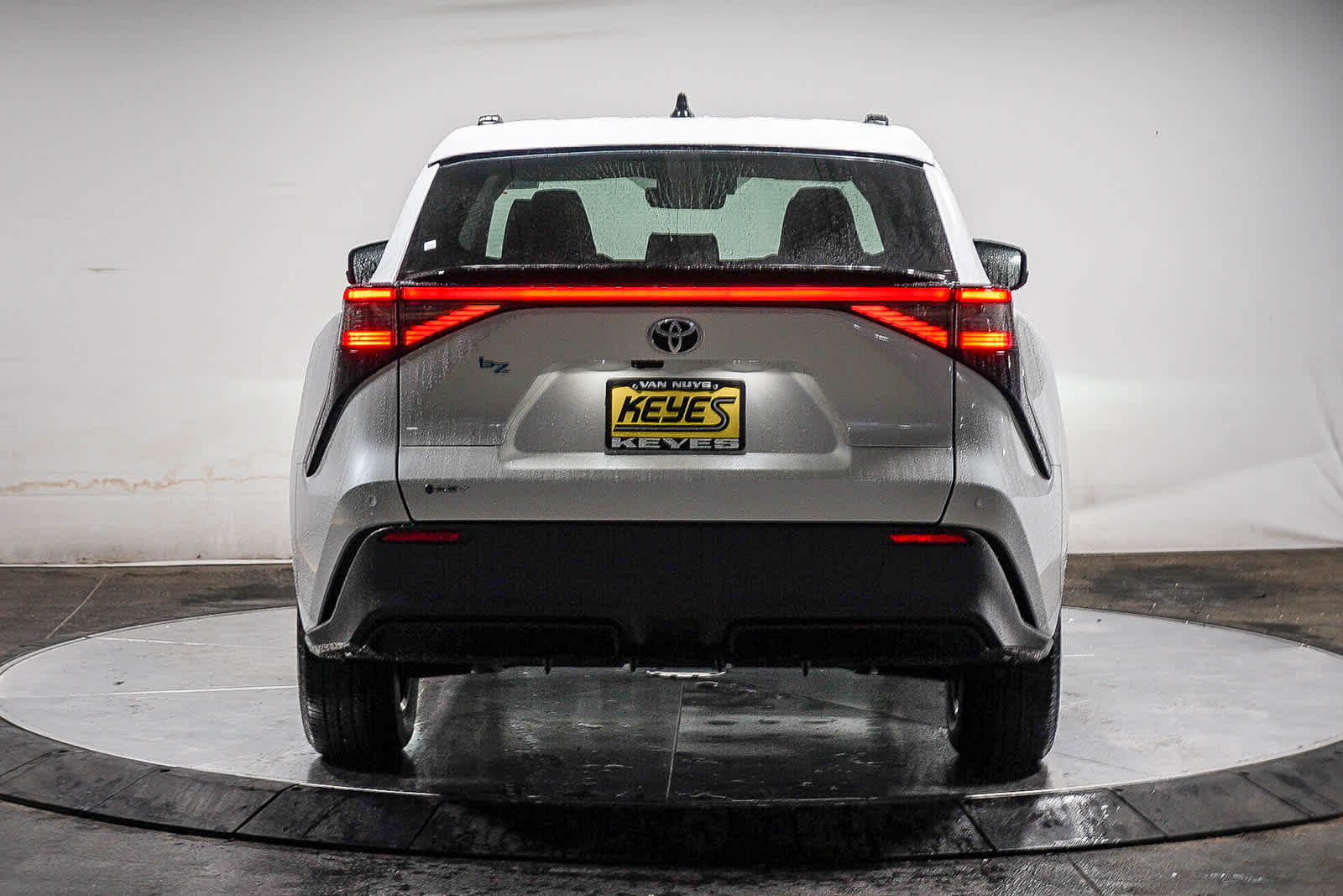 2026 Toyota bZ XLE Plus