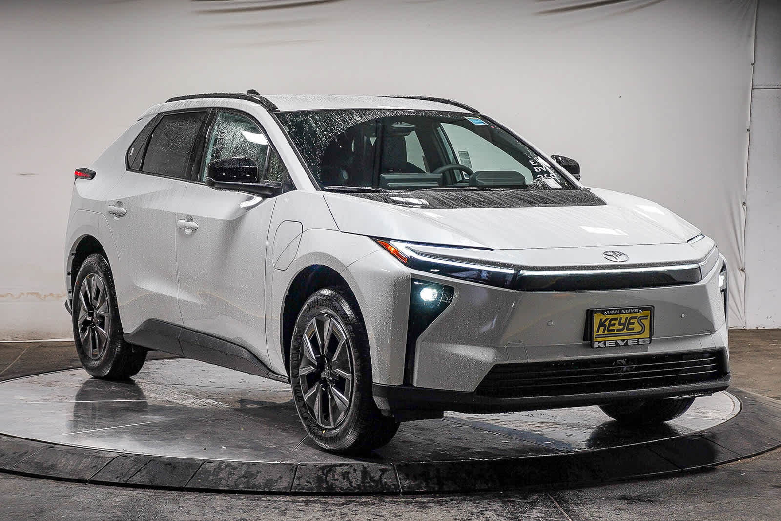 2026 Toyota bZ XLE Plus