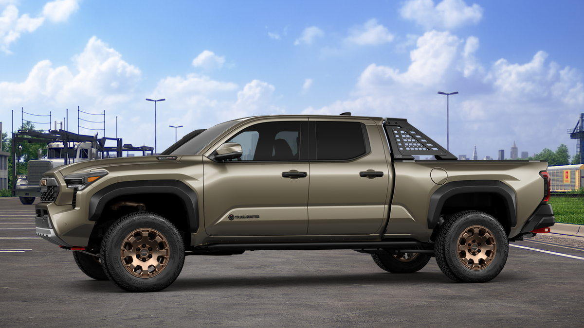 2026 Toyota Tacoma i-FORCE MAX Trailhunter
