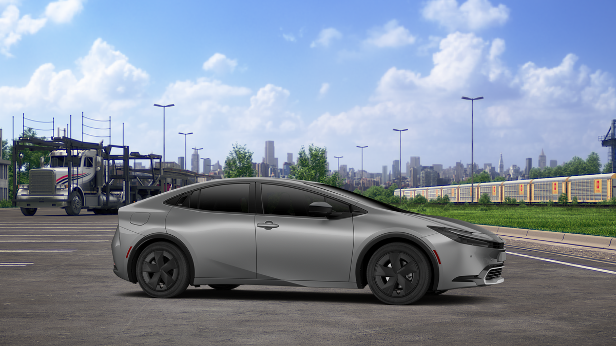2027 Toyota Prius Plug-in Hybrid SE