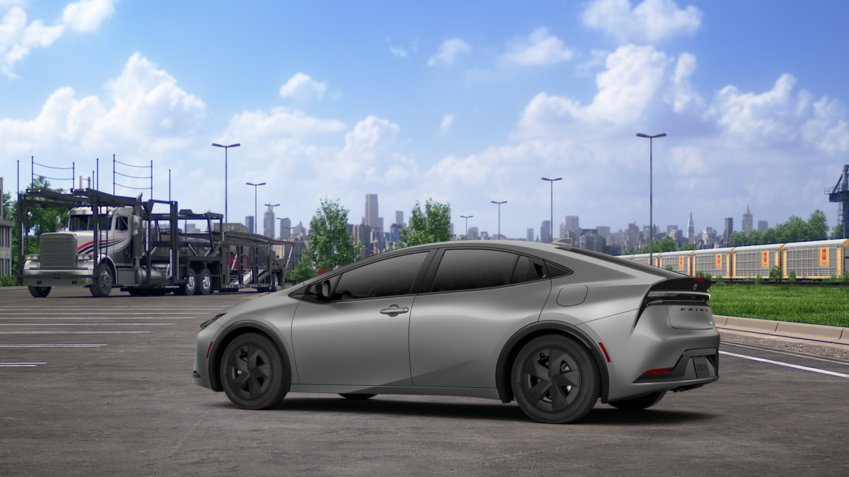 2027 Toyota Prius Plug-in Hybrid SE