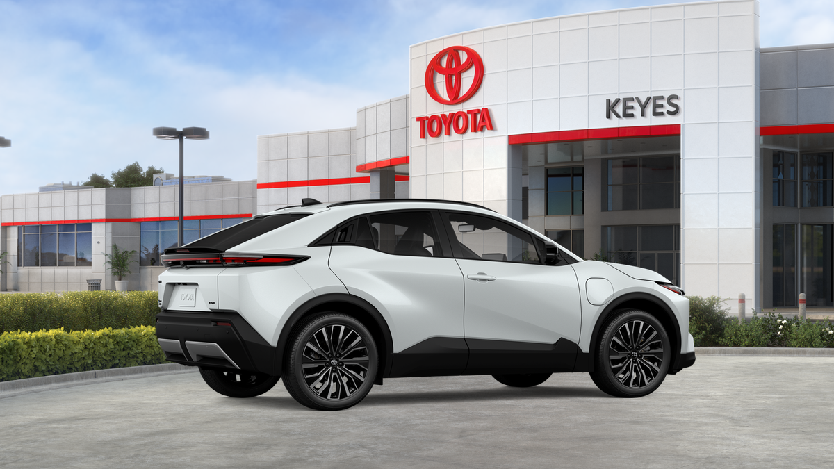 2026 Toyota C-HR XSE