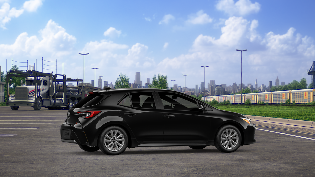 2027 Toyota Corolla Hatchback SE