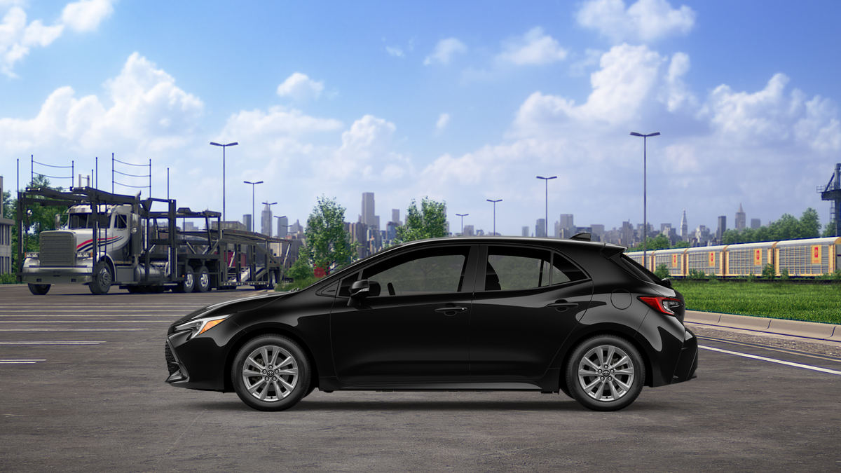 2027 Toyota Corolla Hatchback SE