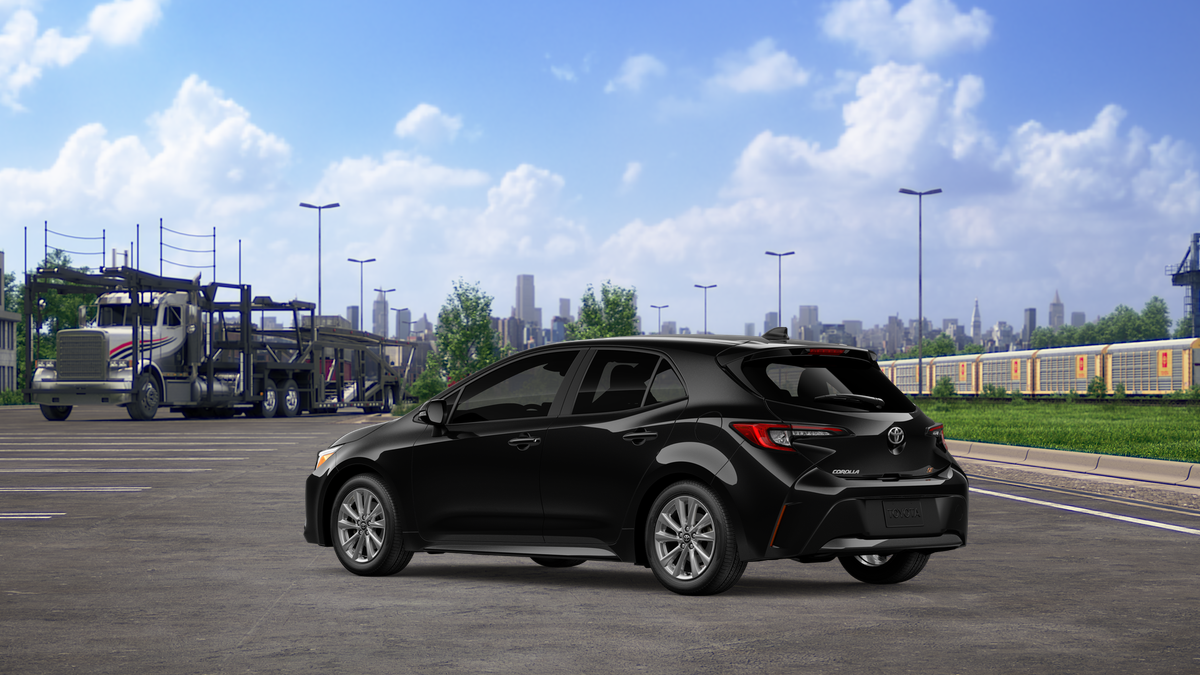 2027 Toyota Corolla Hatchback SE