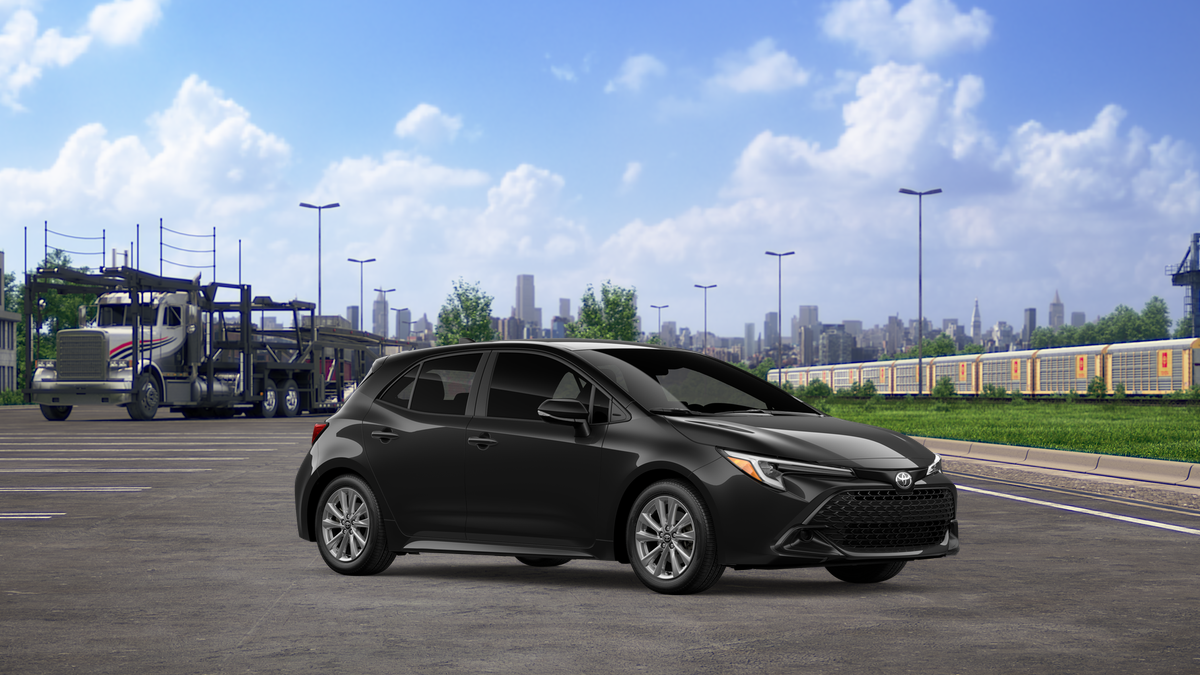 2027 Toyota Corolla Hatchback SE