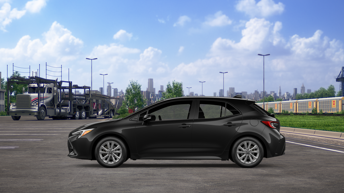 2027 Toyota Corolla Hatchback SE