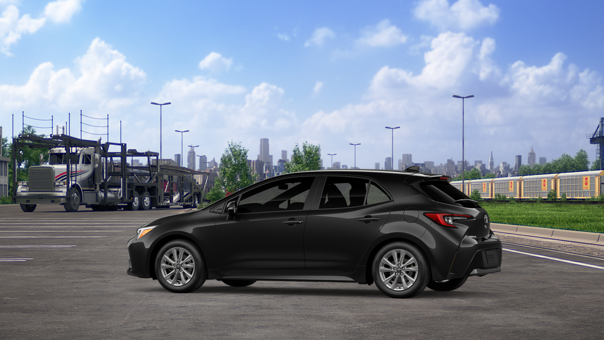 2027 Toyota Corolla Hatchback SE