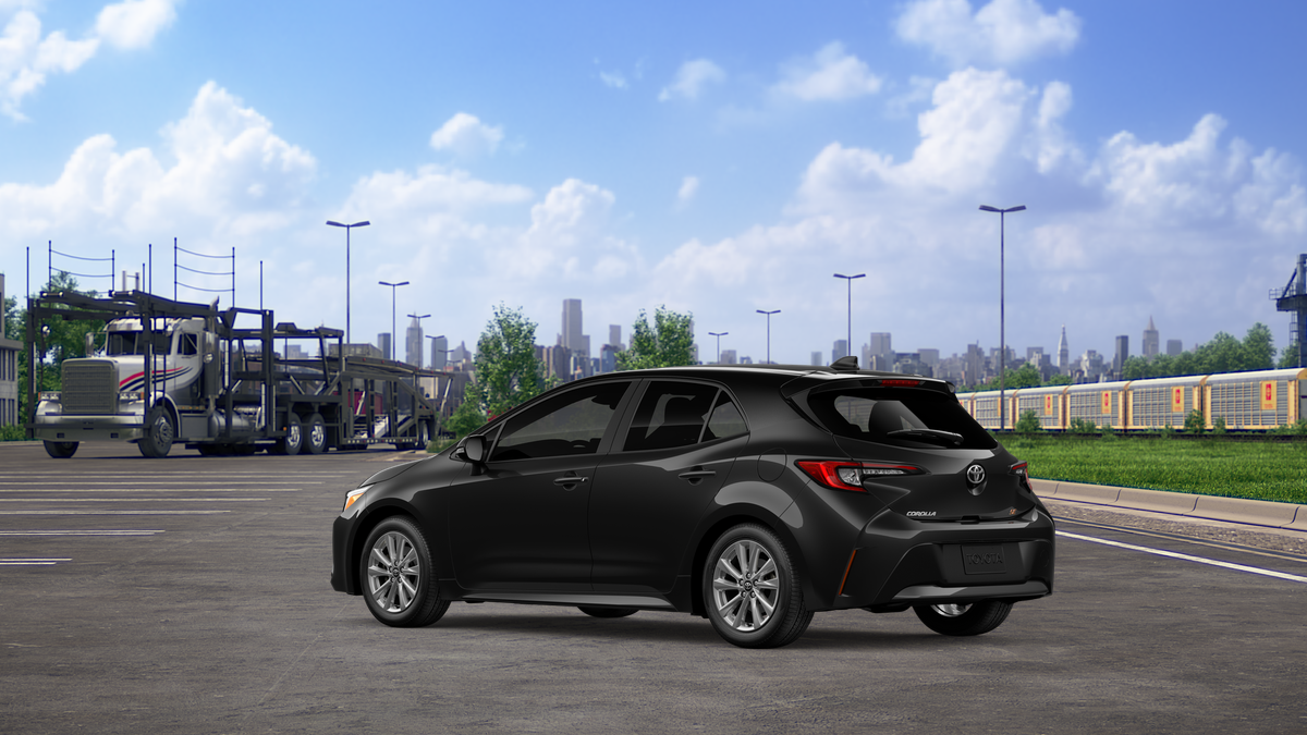 2027 Toyota Corolla Hatchback SE