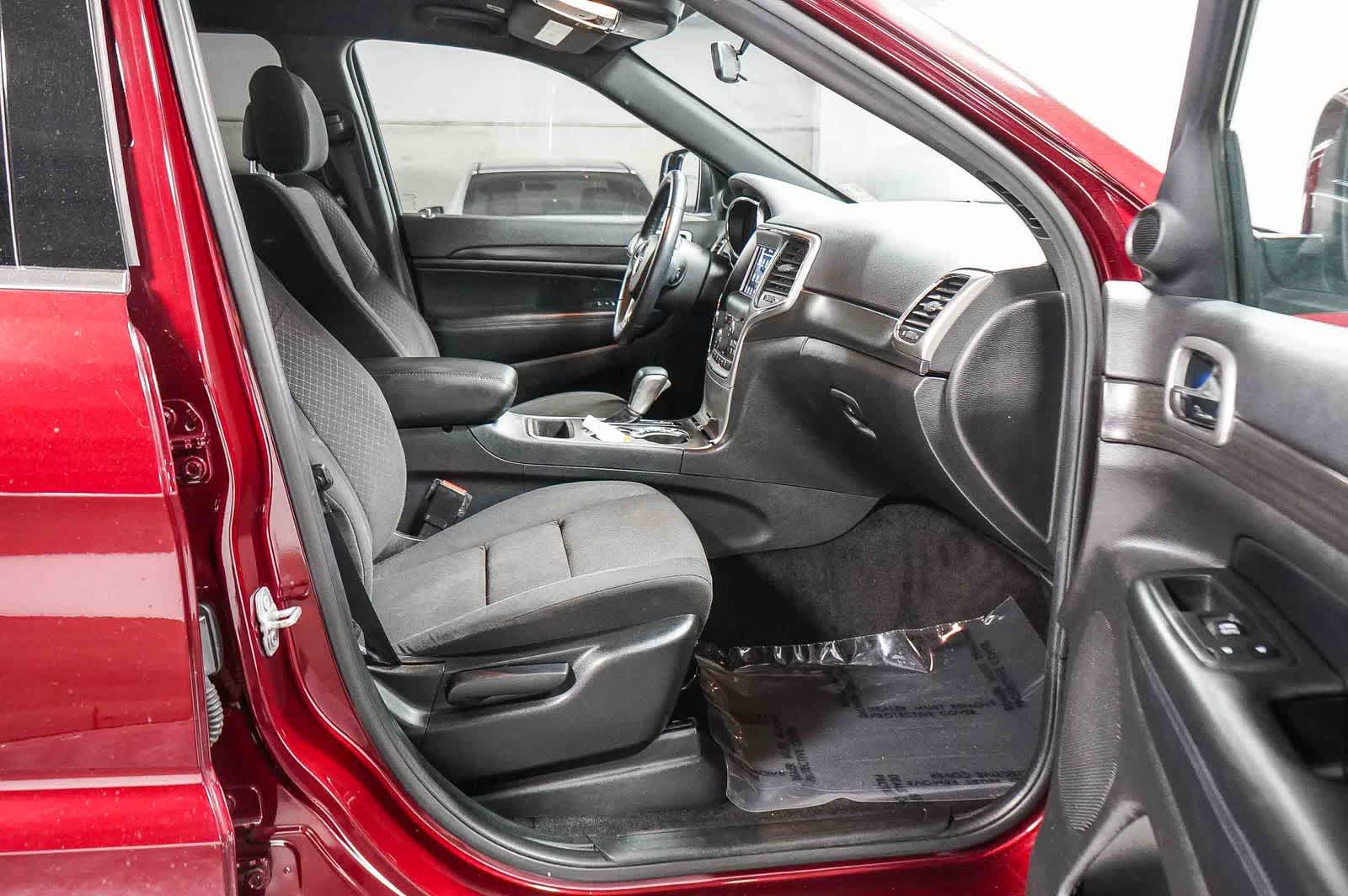 2018 Jeep Grand Cherokee Laredo