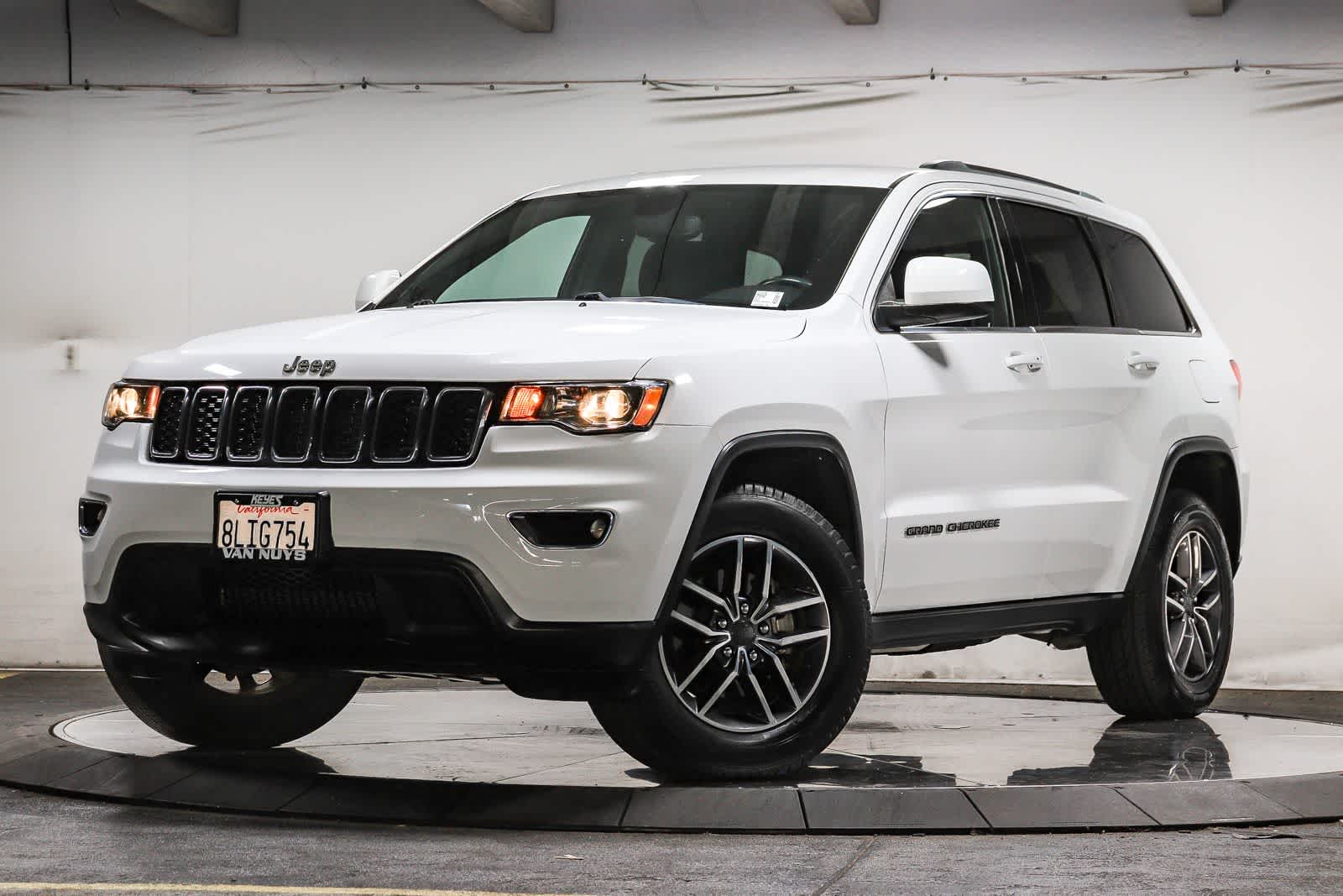 2019 Jeep Grand Cherokee Laredo E