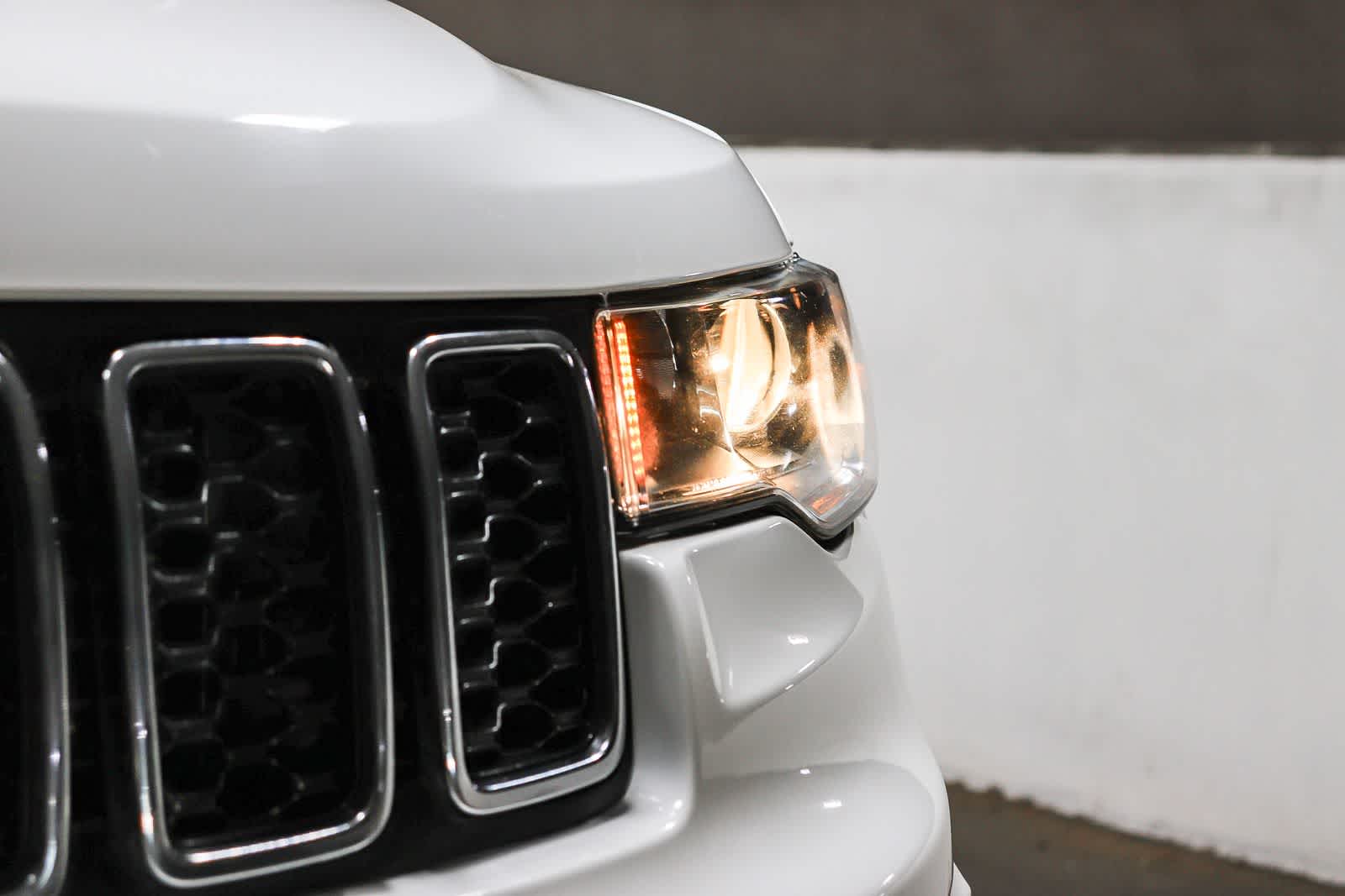 2019 Jeep Grand Cherokee Laredo E