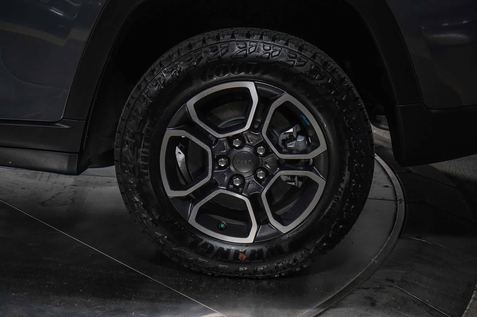 2023 Jeep Grand Cherokee 4xe Trailhawk