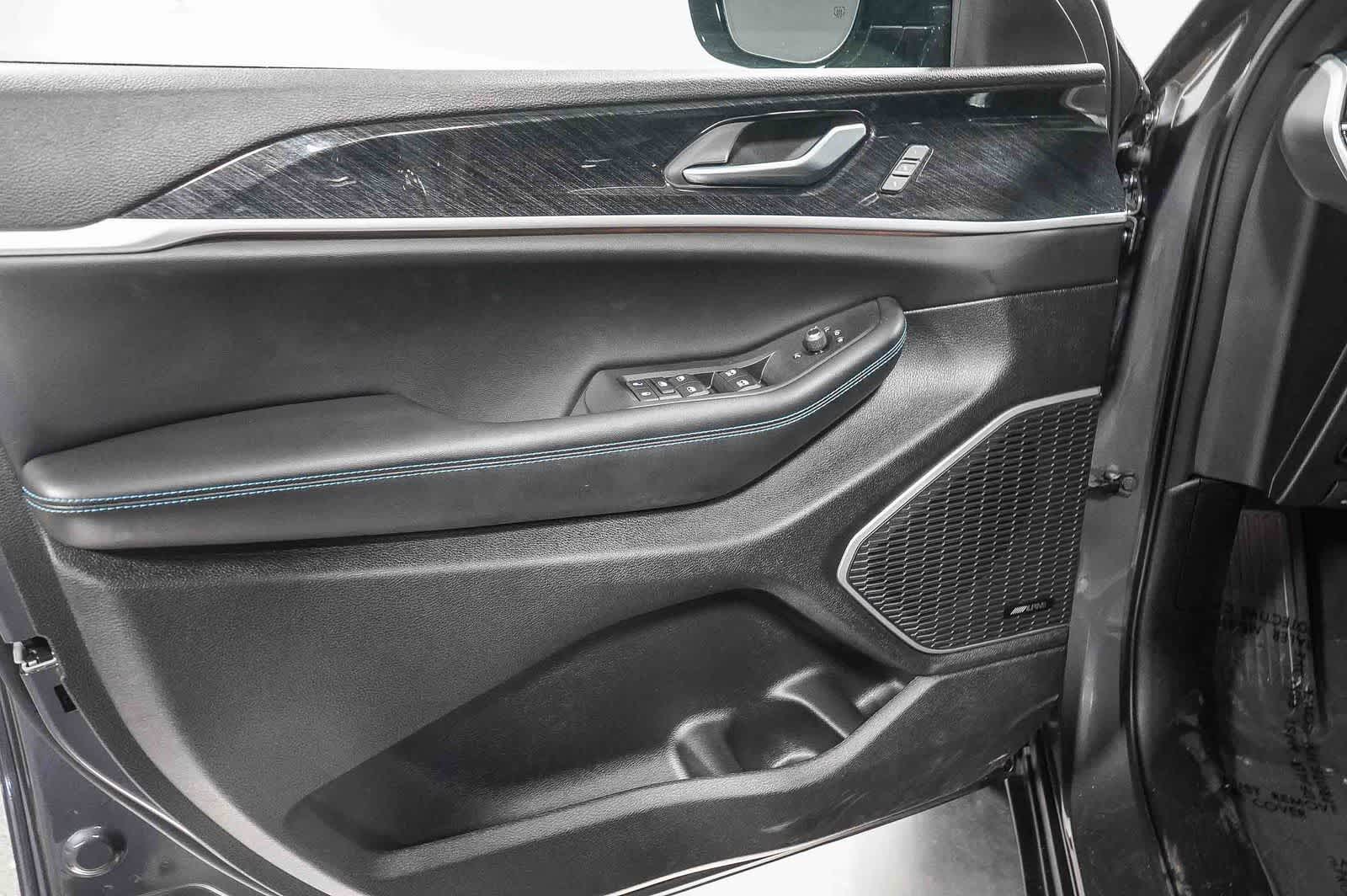 2023 Jeep Grand Cherokee 4xe Trailhawk