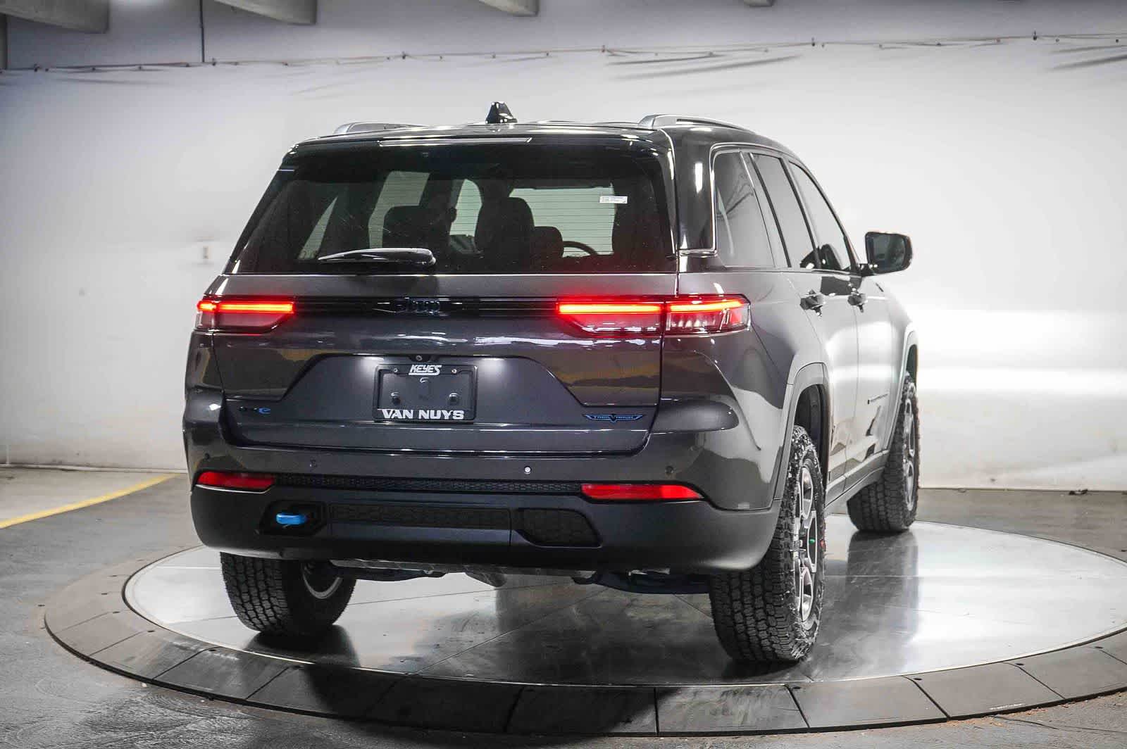 2023 Jeep Grand Cherokee 4xe Trailhawk