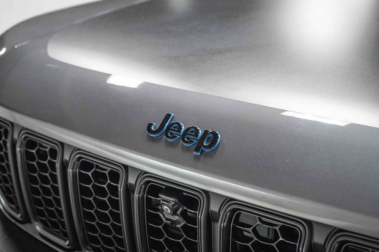 2023 Jeep Grand Cherokee 4xe Trailhawk