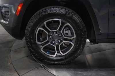 2023 Jeep Grand Cherokee 4xe Trailhawk