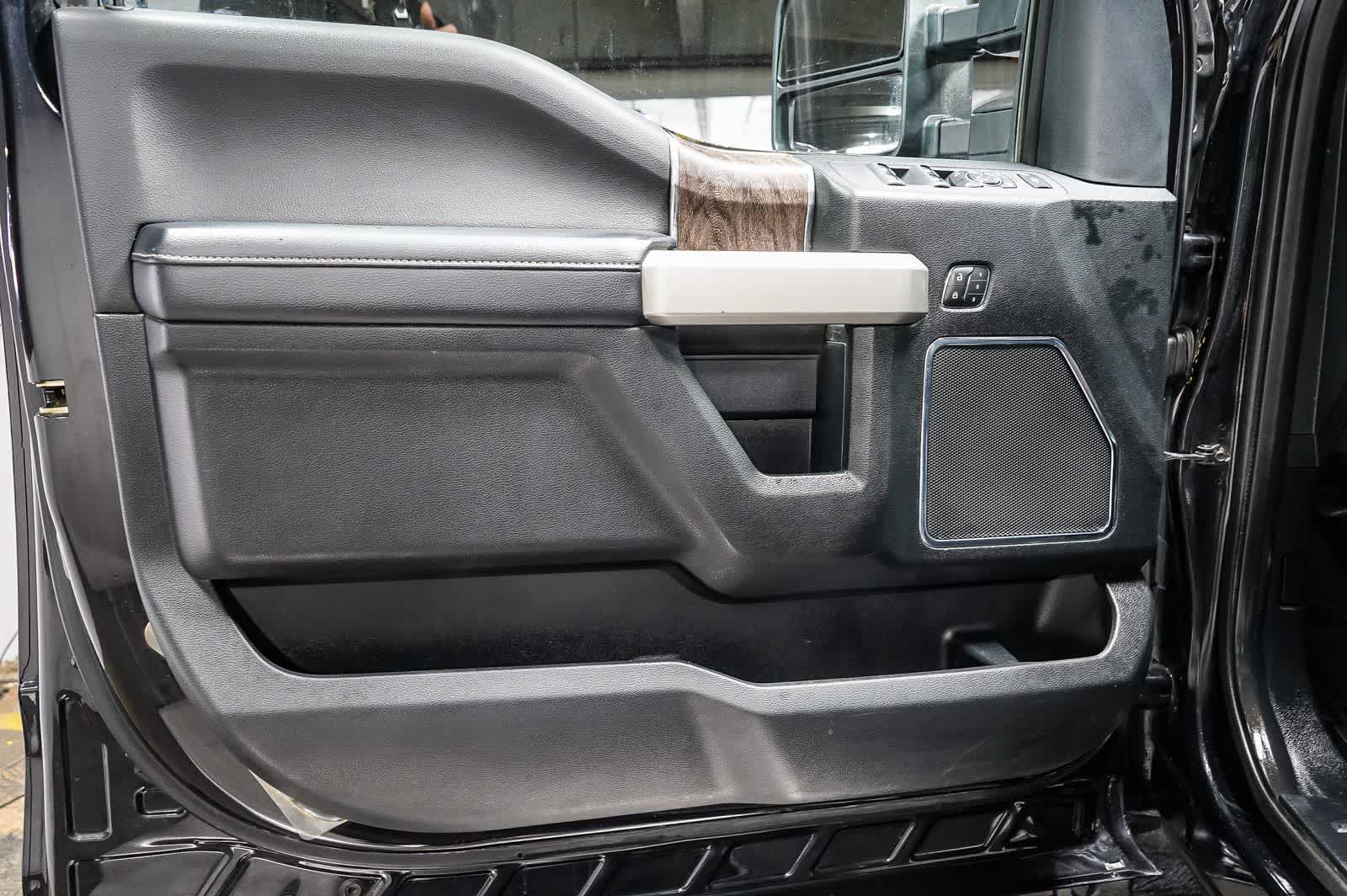 2019 Ford Super Duty F-250 SRW LARIAT