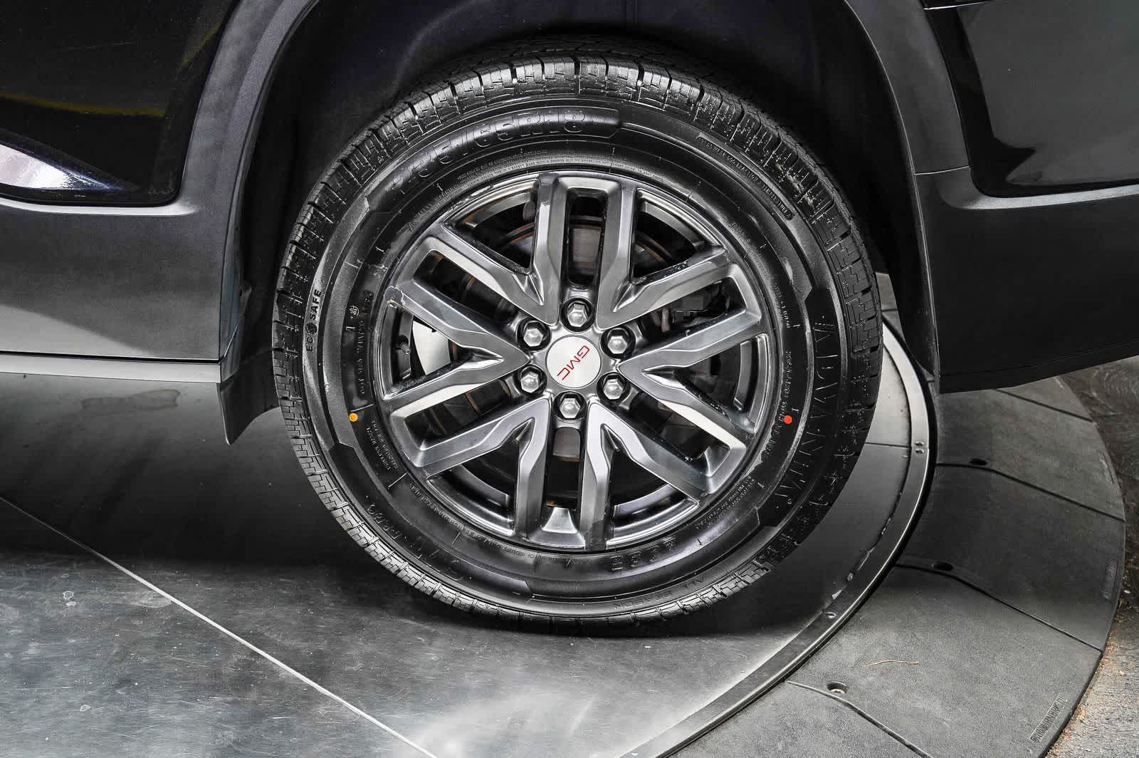 2017 GMC Acadia SLT