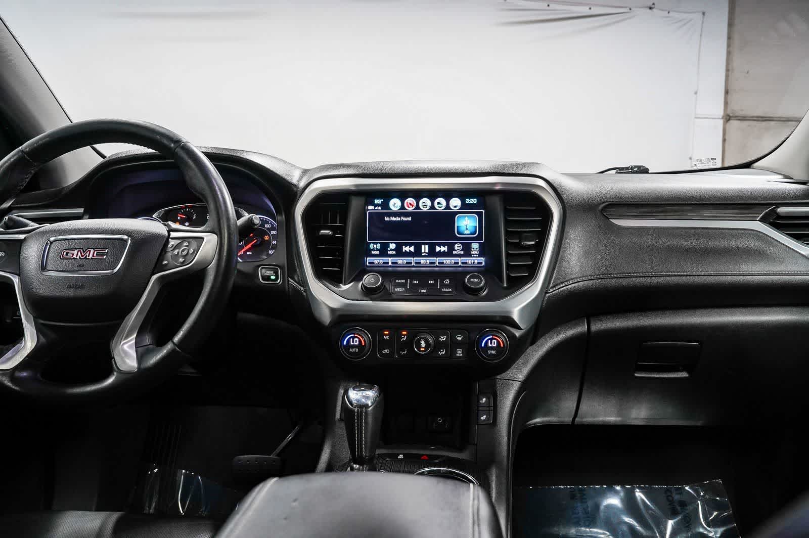 2017 GMC Acadia SLT