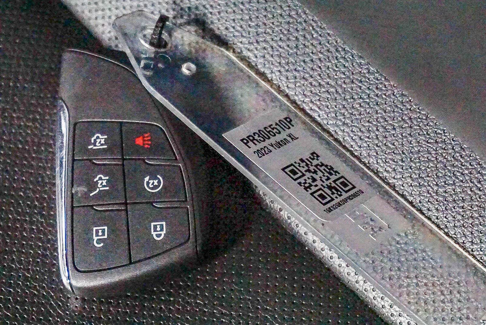 2023 GMC Yukon XL SLT