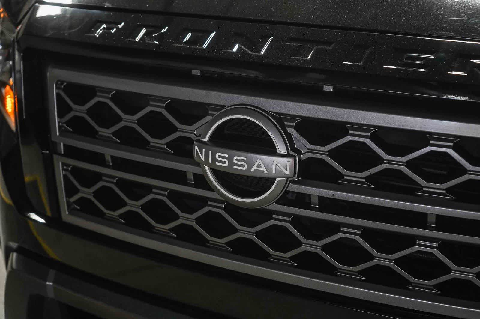 2024 Nissan Frontier SV