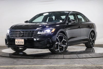 2022 Volkswagen Passat 2.0T R-Line