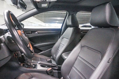2022 Volkswagen Passat 2.0T R-Line