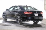 2022 Volkswagen Passat 2.0T R-Line