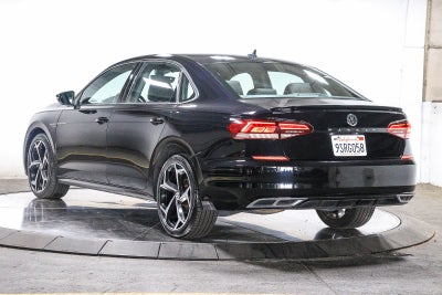 2022 Volkswagen Passat 2.0T R-Line