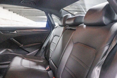 2022 Volkswagen Passat 2.0T R-Line