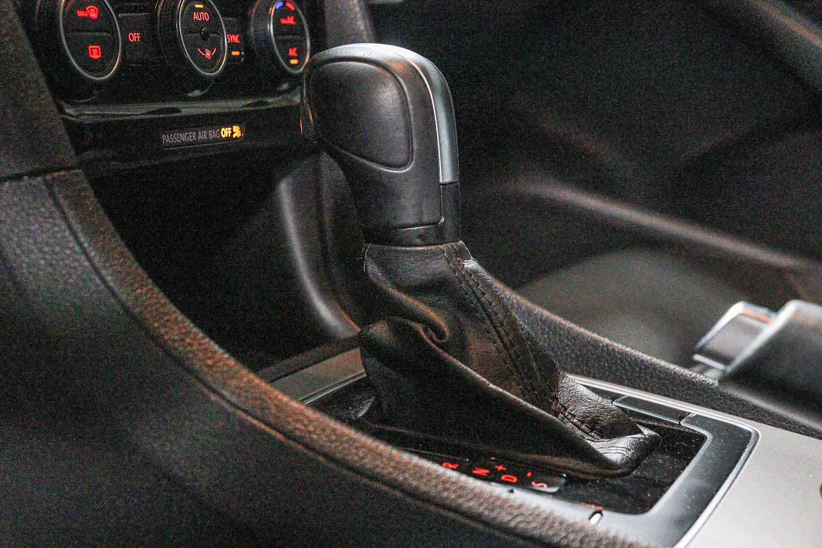2022 Volkswagen Passat 2.0T R-Line