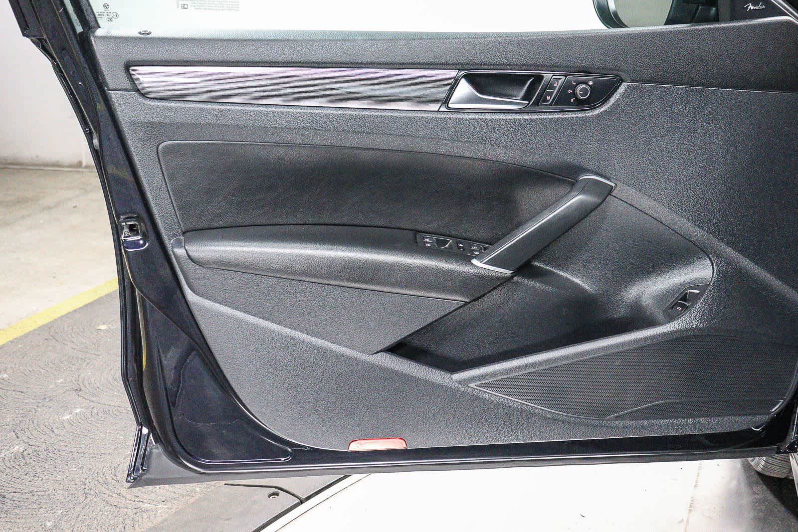 2022 Volkswagen Passat 2.0T R-Line