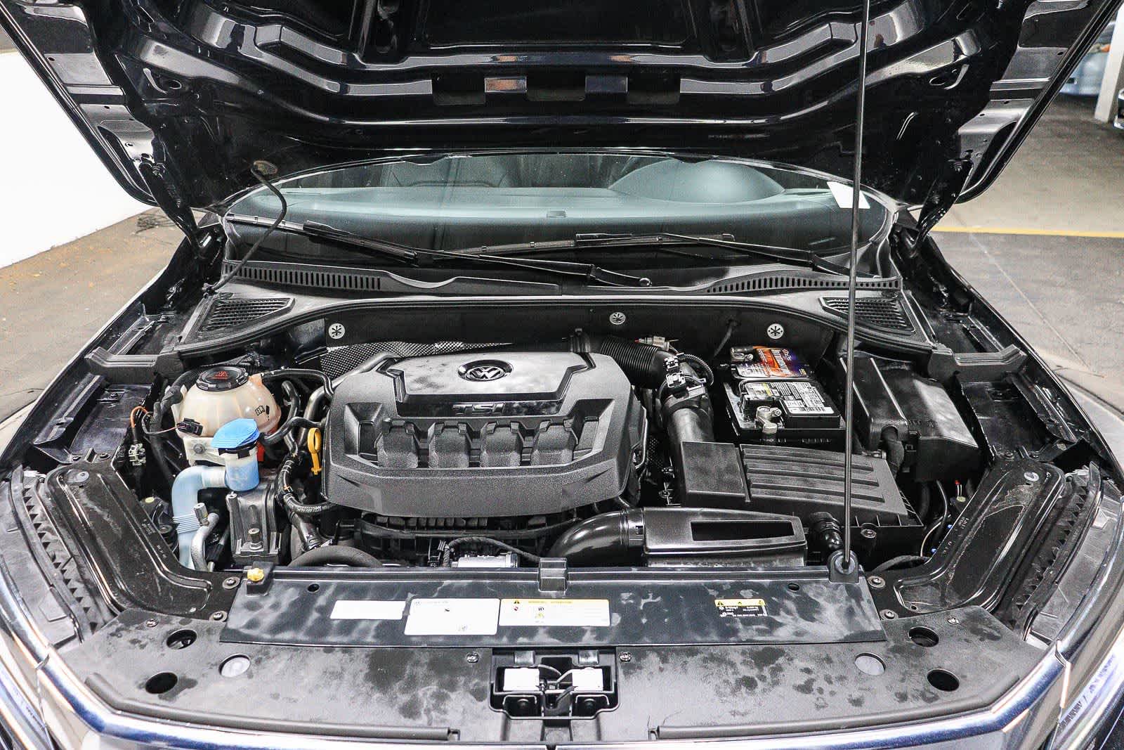 2022 Volkswagen Passat 2.0T R-Line