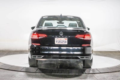 2022 Volkswagen Passat 2.0T R-Line